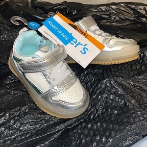Carter's Silver and White Light-Up Sneakers BNWT - Size 4